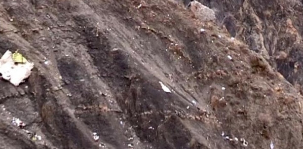 Fransa’da enkaz arama çalışmaları devam ediyor