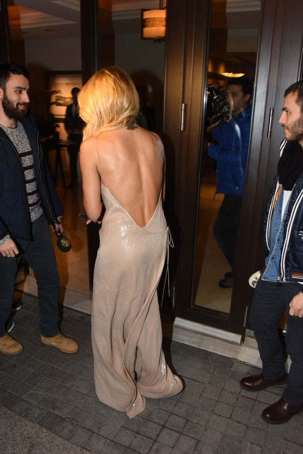 Burcu Esmersoy: ''Astar yok mu sandınız!''