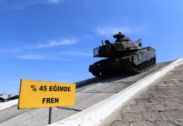 TSK'nın engel tanımayan göz bebekleri