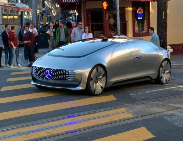 Mercedes'in çılgın arabası