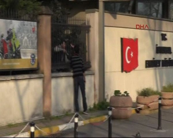Emniyet Müdürlüğü'na saldırı