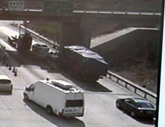 Bu görüntüler bombalı saldırıdan dakikalar önce çekildi