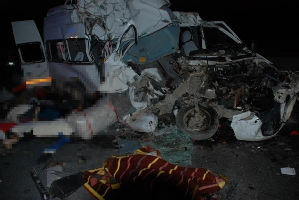 Osmaniye'de katliam gibi kaza: 7 ölü, 10 yaralı