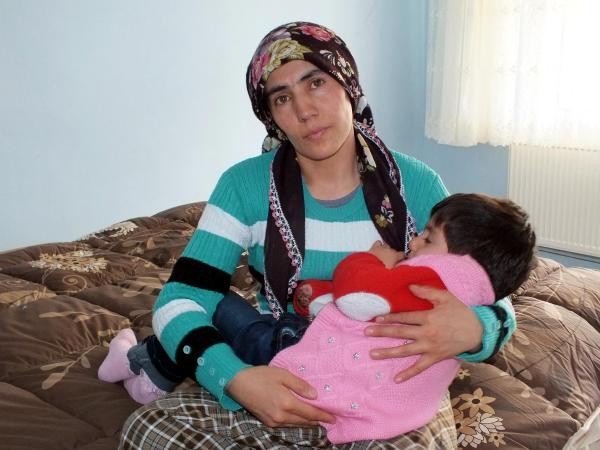 Hastanede hatalı takılan serum, minik Meryem'i kolsuz bıraktı iddia
