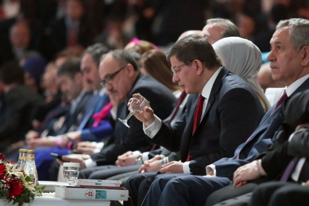Bu da “heyecanlı” Davutoğlu