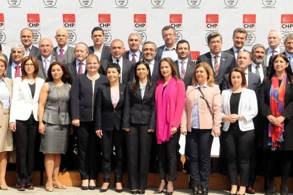 CHP, İstanbul adaylarını tanıttı