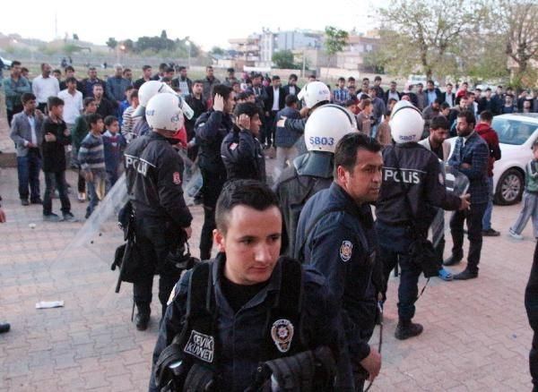 Şanlıurfada Suriyeli gerginliğine biber gazlı müdahale