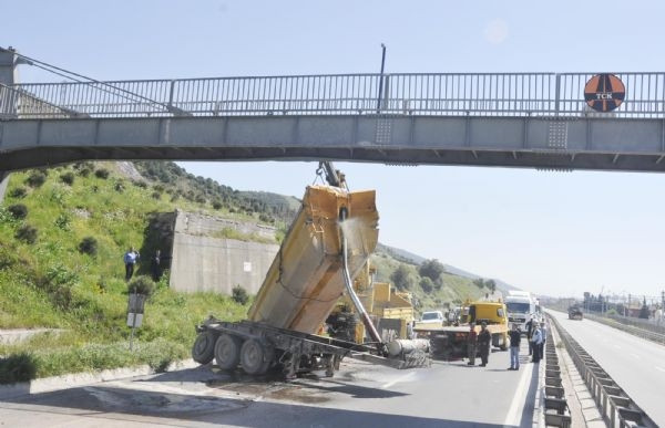 Yine damper, yine üst geçit!