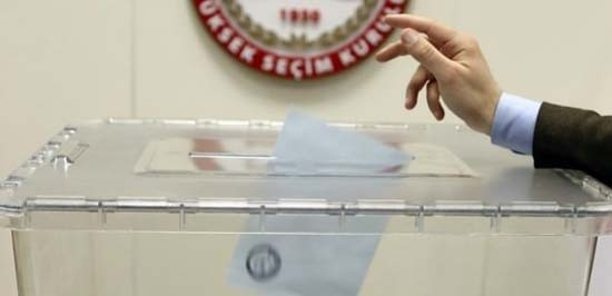 Son seçim anketi: AKP oyları eriyor