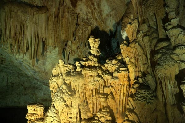 Çobanın keşfettiği yeraltındaki Pamukkale’ye ziyaretçi akını