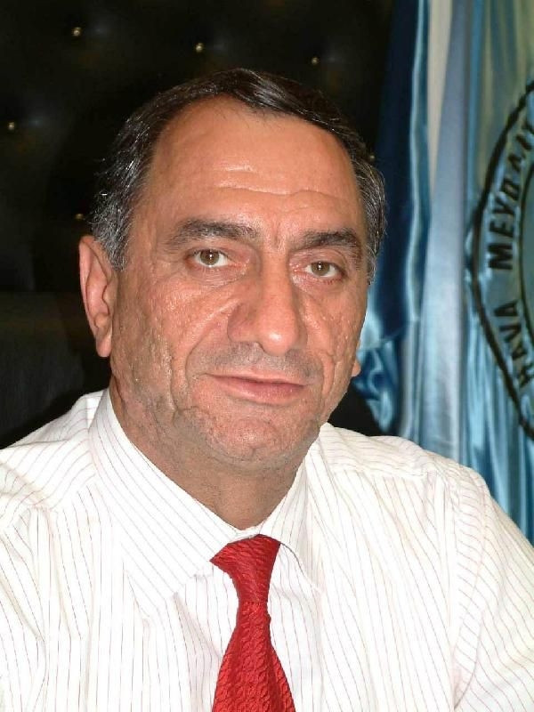 Başmüdürden şaşırtan paylaşımlar