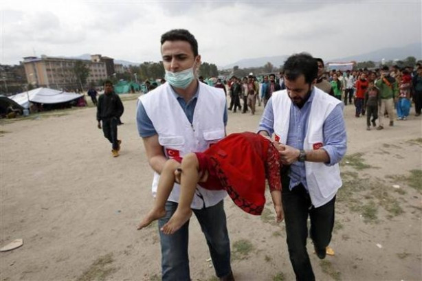 Nepal'den kan donduran görüntüler