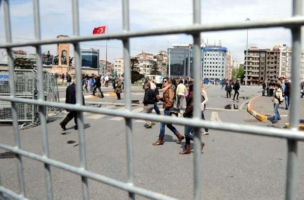 Taksim'de 1 Mayıs hazırlıkları