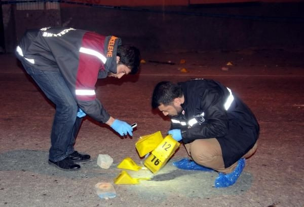 Boşanma kavgası: 1'i polis, 14 yaralı