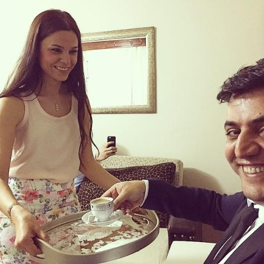 Şinasi Yurtsever ve Ferihan Kaya nişanlandı