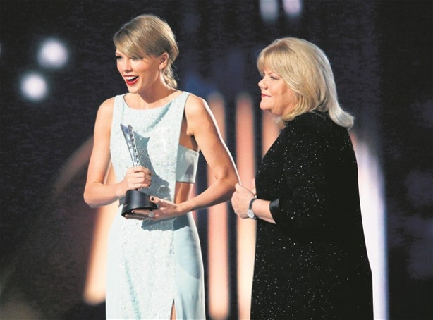 Taylor Swift havaalanını karıştırdı!