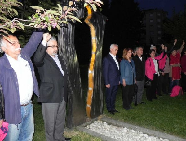 İdam edildikleri saatte anıldılar