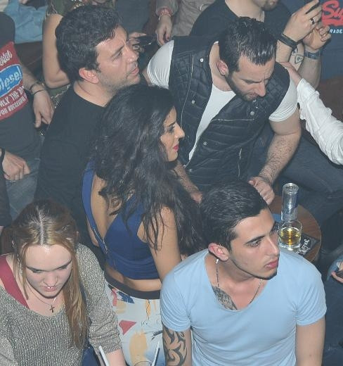 Emre Kınay ve gizemli arkadaşı