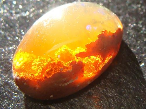 Mineraller arası güzellik yarışmasında finale kalan 25 mineral
