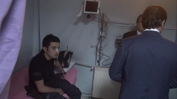 Polisler kaza yaptı: 17 yaralı