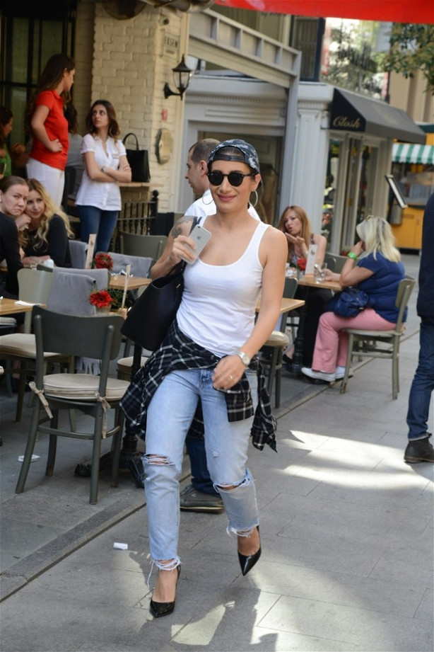 İrem Derici yaz moduna girdi