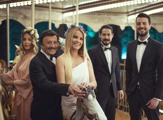 Selami Şahin 30 yıllık eşiyle nikah tazeliyor