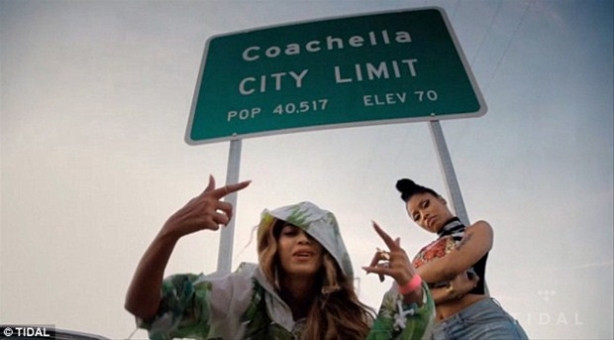 Nicki Minaj'dan olay klip!