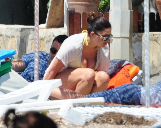 Nurgül deniz sezonunu açtı!