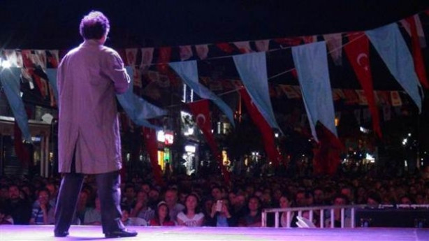 Edirne'de 'mecburen' sokak tiyatrosu