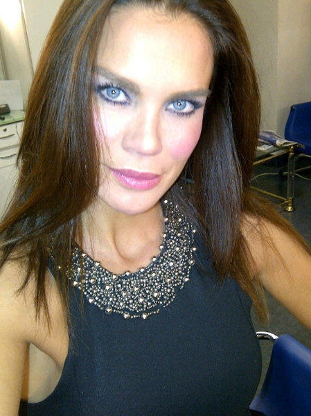 Instagram'dan ilan etti