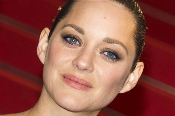 Marion Cotillard şıklığı