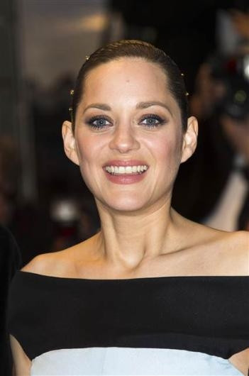 Marion Cotillard şıklığı