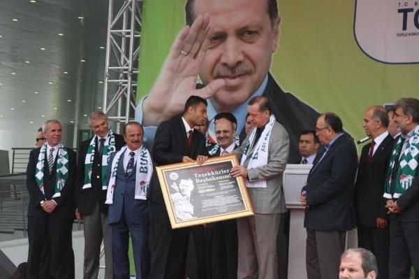 Düğün kana bulandı: 3 ölü, 6 yaralı