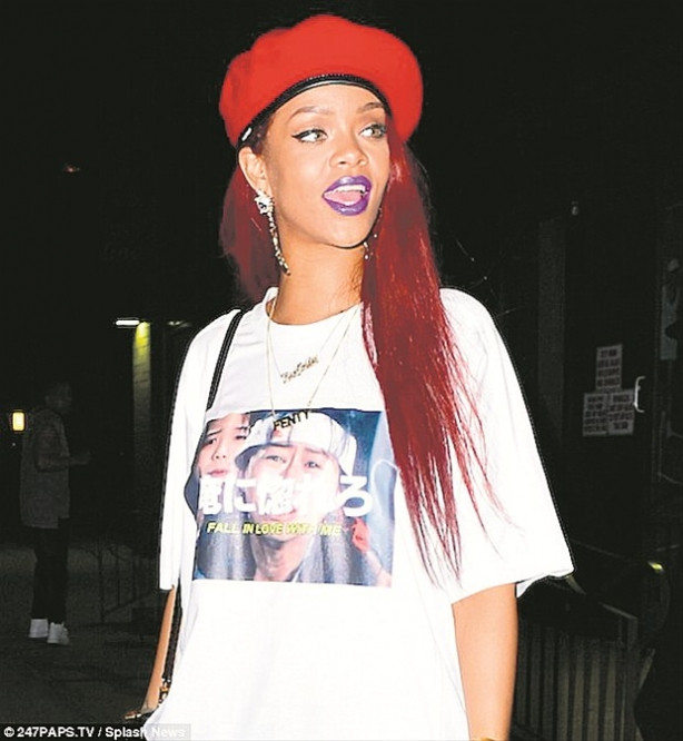 Şemsiye Rihanna'nın işi !