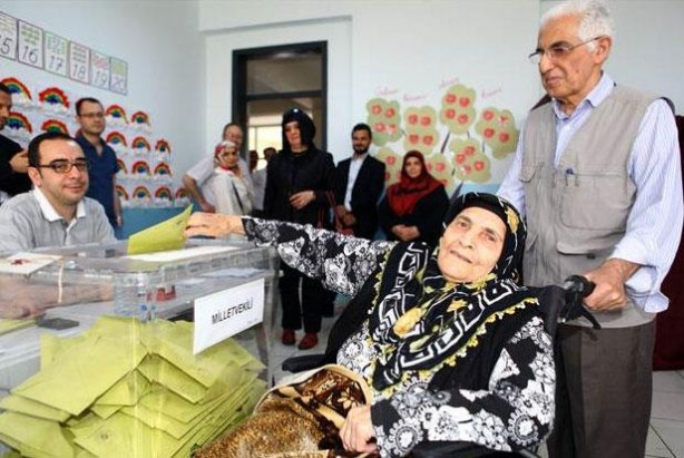 Türkiye sandık başında!