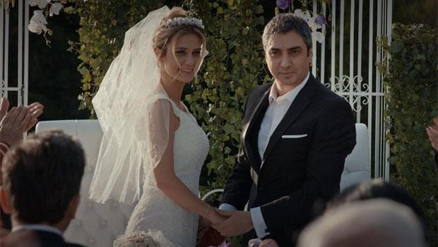 Çiğdem Batur Kurtlar Vadisi'ne veda etti