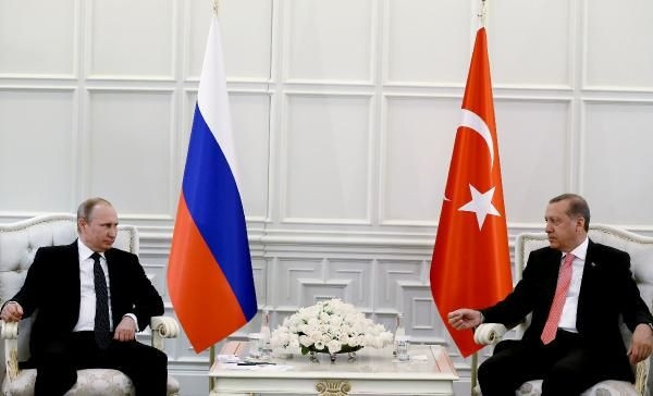 Cumhurbaşkanı Erdoğan, Bakü'de Rusya lideri Putin'le görüştü