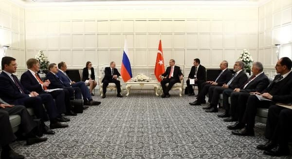 Cumhurbaşkanı Erdoğan, Bakü'de Rusya lideri Putin'le görüştü