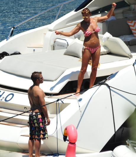 Yağmur Atacan Pınar Altuğ tatilde