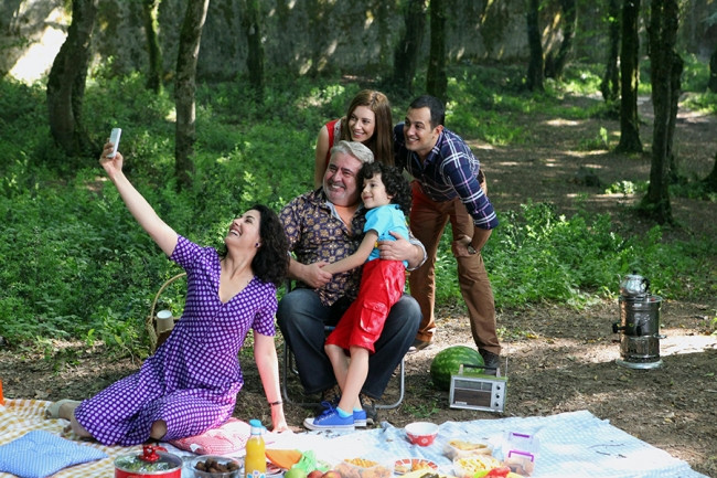 Sinem Kobal: Herkes birbirini yakıyor