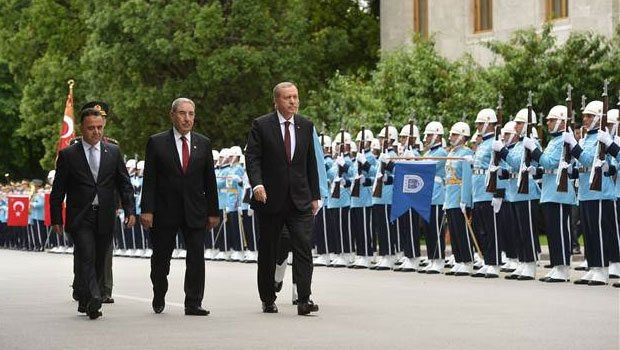 Erdoğan TBMM'nin açılışına katıldı, muhalefet ayağa kalkmadı
