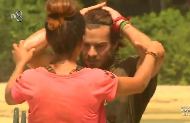 Survivor Hakan sinir krizi geçirdi