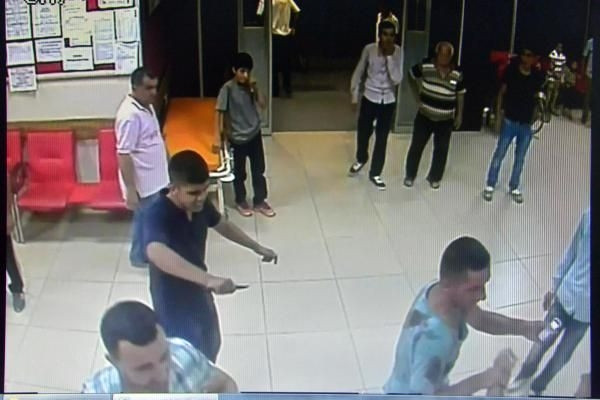 Hastaneden doktoru kaçırdılar