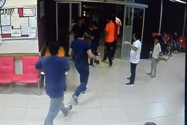 Hastaneden doktoru kaçırdılar