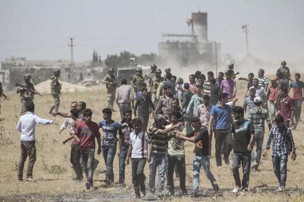IŞİD gece yarısı Kobani'ye sızdı