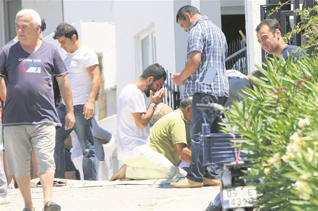 Önce namaz sonra plaj !