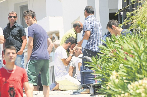 Önce namaz sonra plaj !