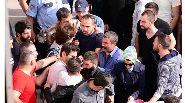 Kavgacılar polisi kandırıp kaçtı