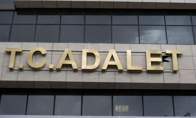Adalet Bakanlığı'na pompalı tüfekle saldırı