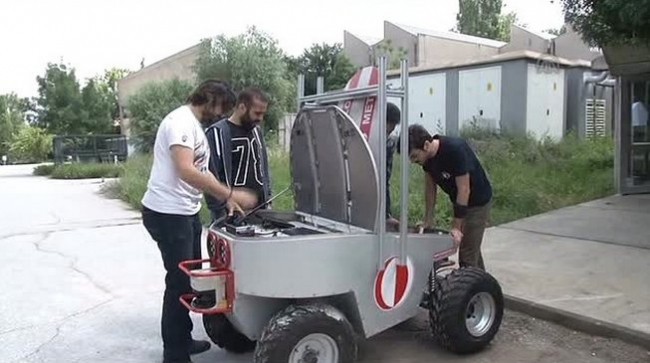 ODTÜ'lü insansız kara aracı yaptı
